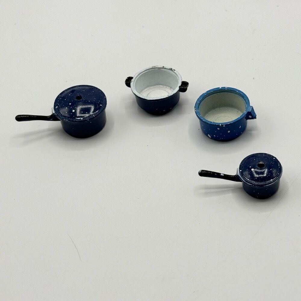 Aztec Imports Vintage Splatter Blue Pots With Lids Dollhouse Furniture 1:12